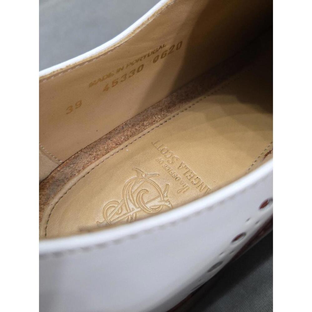 The Office of Angela Scott Ms. Presley White Oxfords Leather Womens Shoes 39 9 - Picture 16 of 16